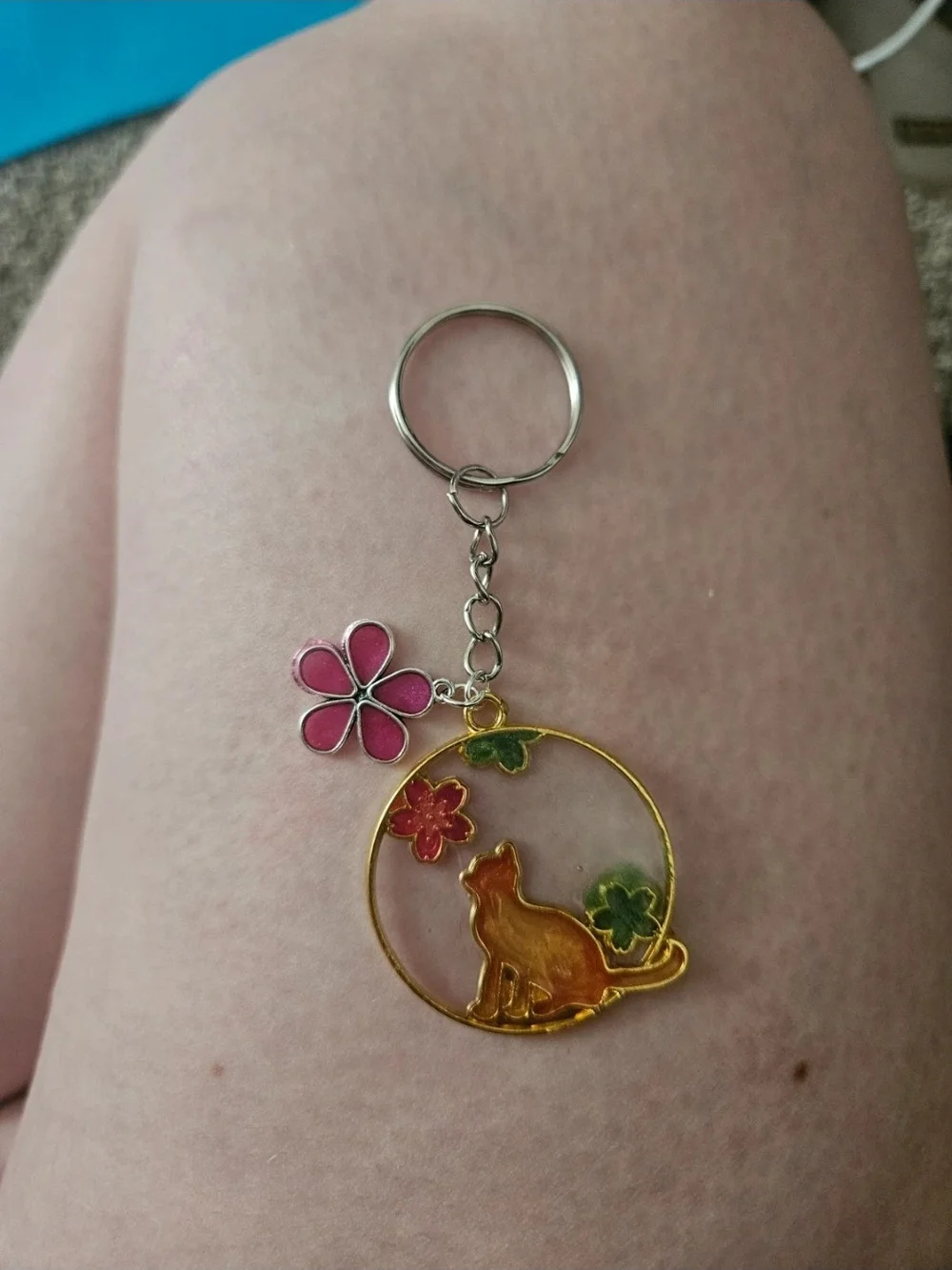 Gold Cat & Floral Enamel Keychain - Pink Flower Accent